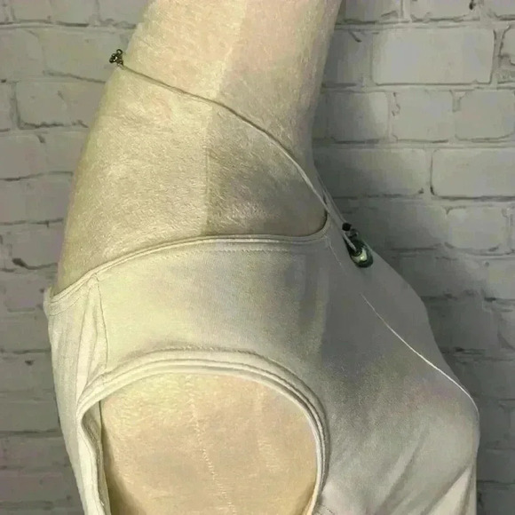 Blue Beaded String Necklace - Picture 4 of 8